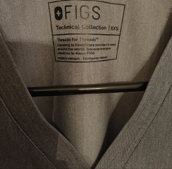 Figs Scrub Set - Picture 2 of 4